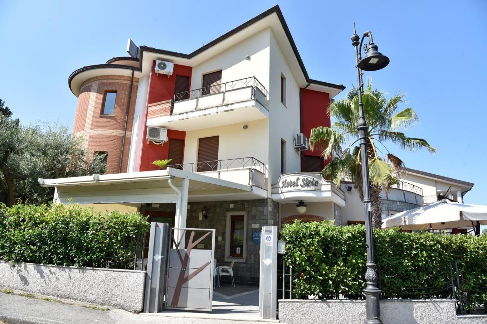 Hotel Sirio Rotonda Exterior photo