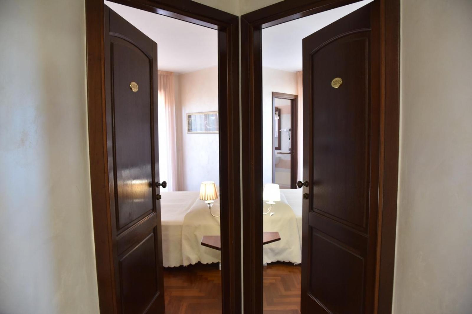 Hotel Sirio Rotonda Exterior photo